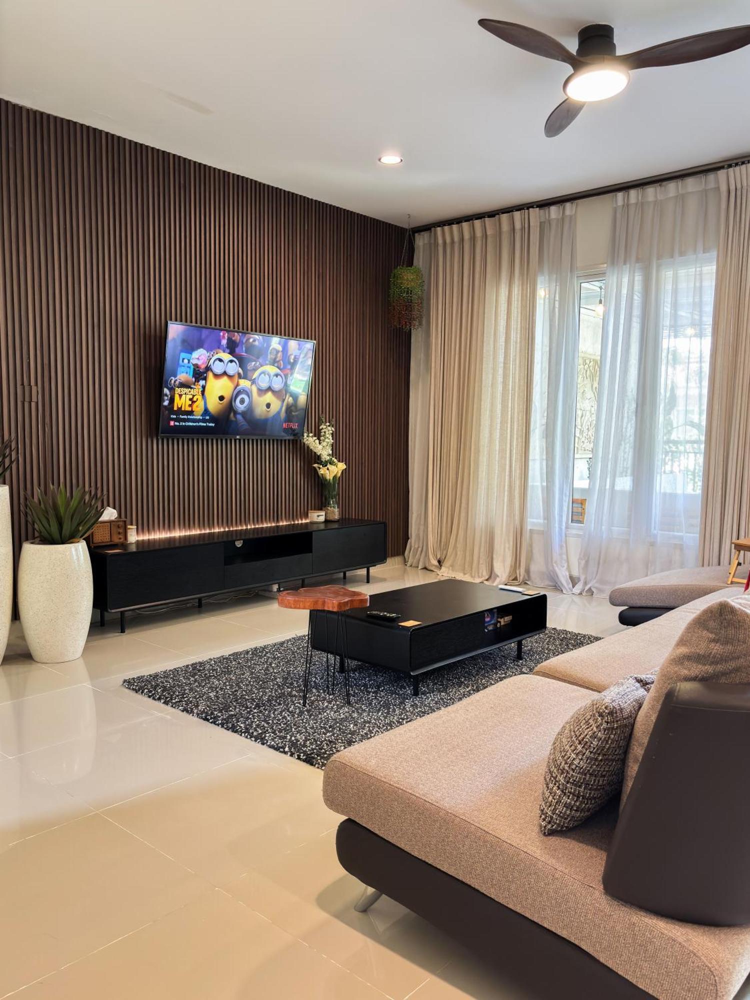 Cozy Botanical Garden House Villa